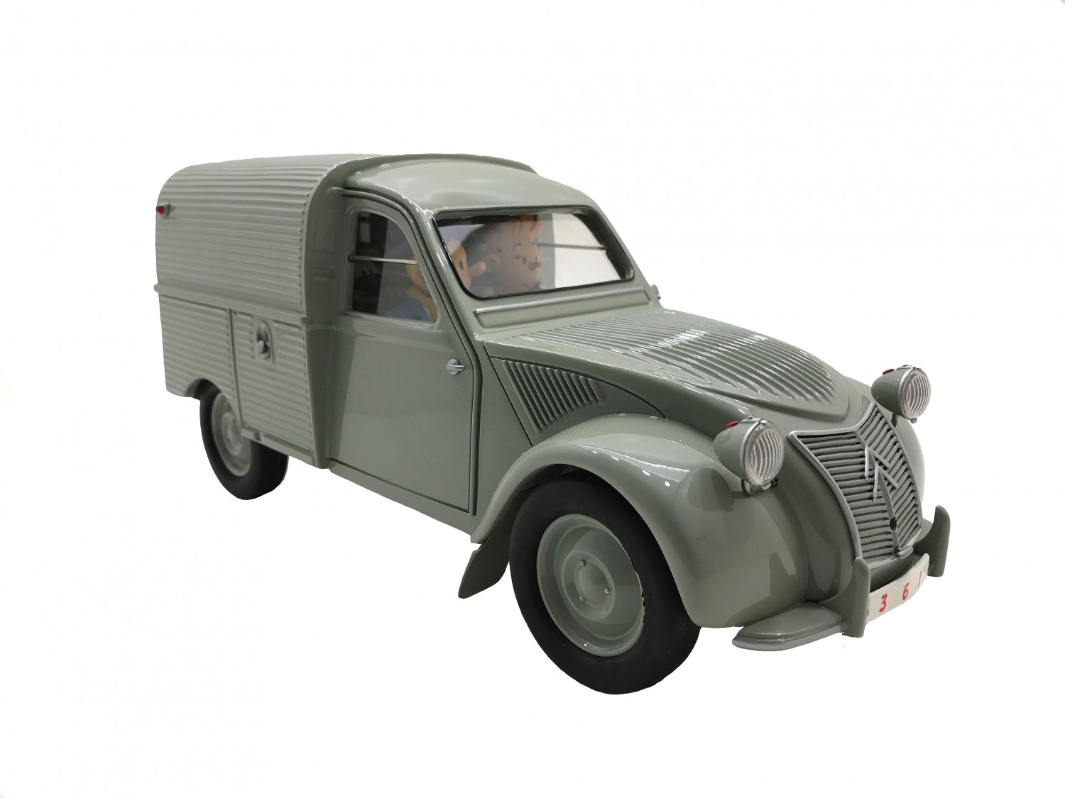 Spirou & Fantasio 2CV camionnette 1955- Résine, métal et bois. Longueur 32 cm.