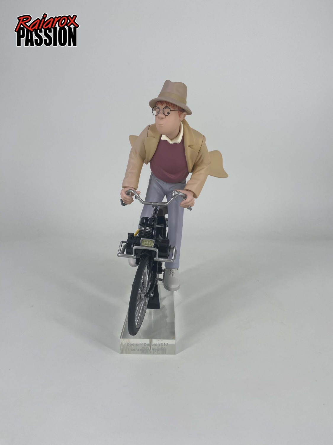 Jérome K. Jérome Bloche sur son Solex 3800
