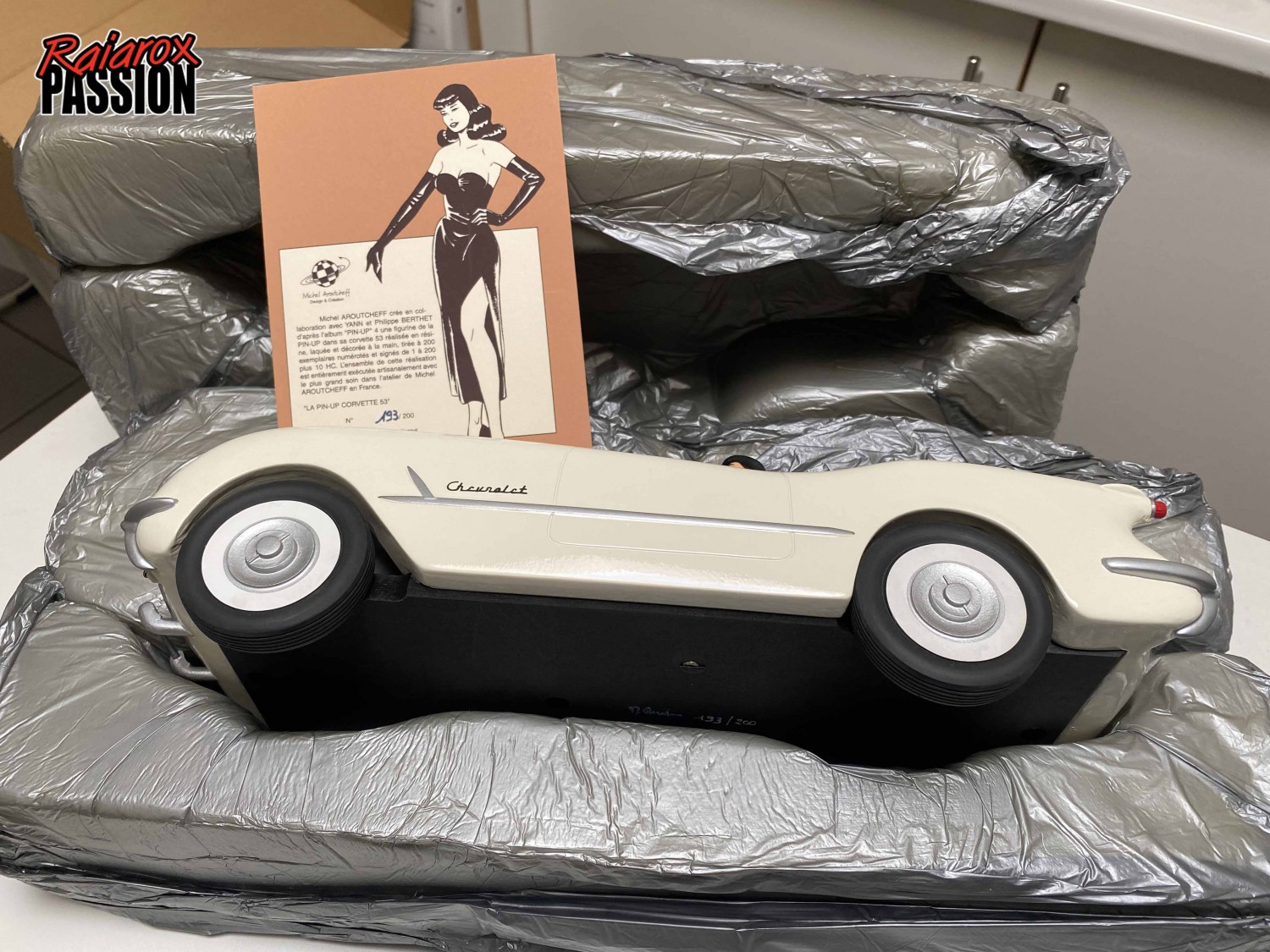 La Pin-up Corvette Chevrolet 1953