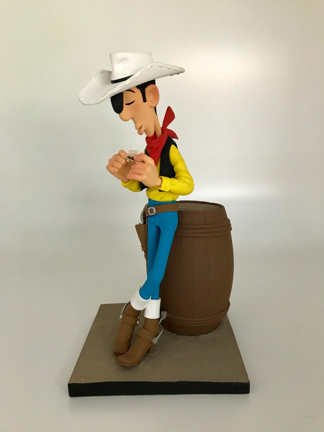 Lucky Luke , le cowboy - Statuette résine 26 cm