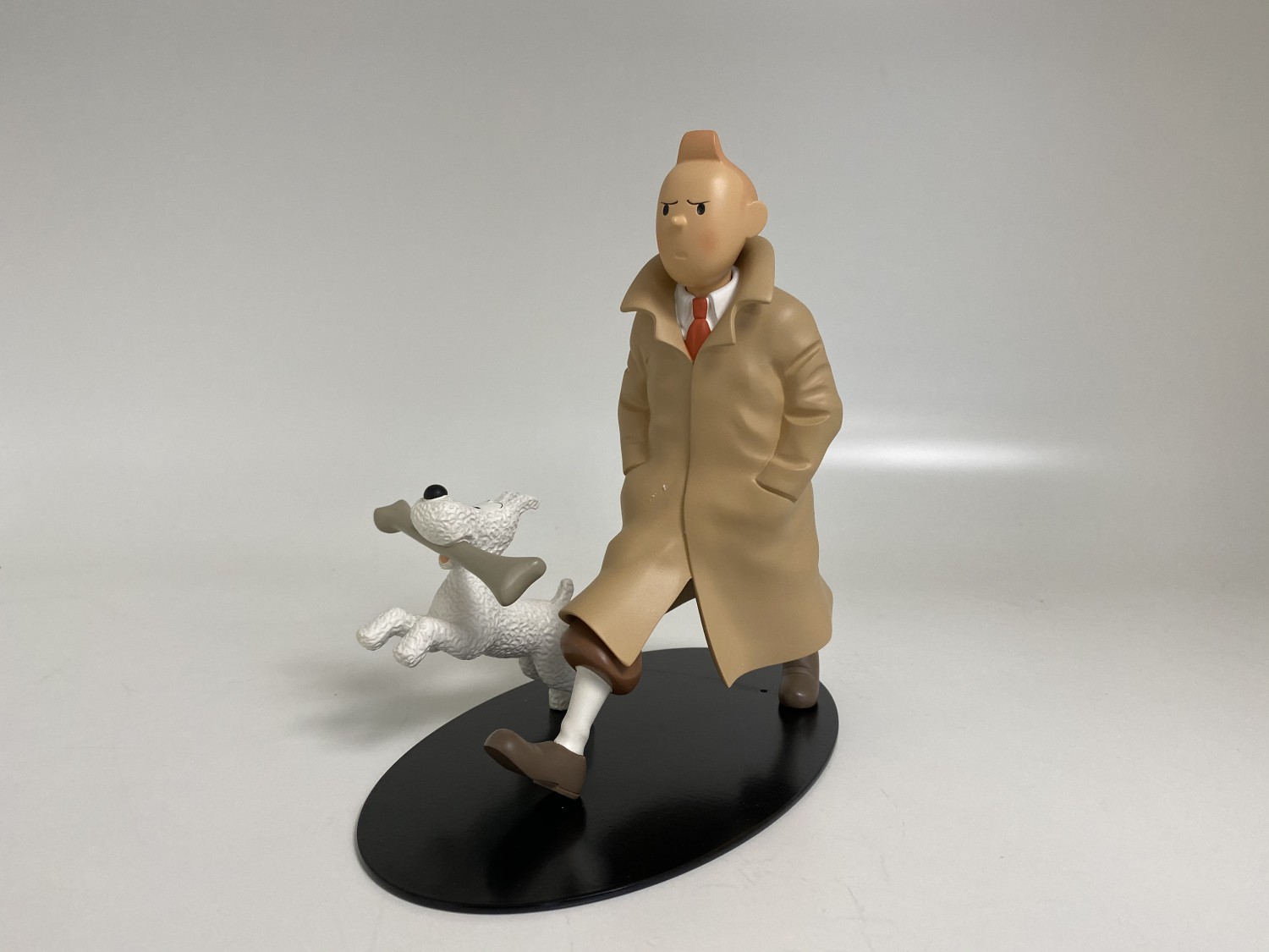 Tintin Voyageur -  statuette résine 20 cm