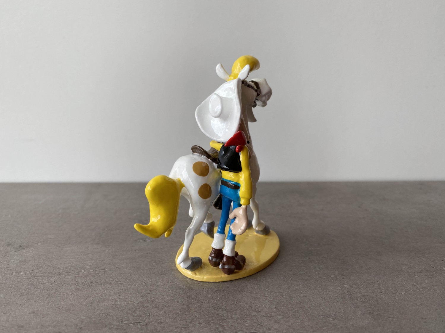 Lucky Luke et Jolly Jumper riant