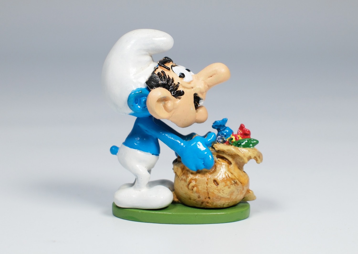 LE SCHTROUMPF D&Eacute;GUIS&Eacute; EN GARGAMEL - Pixi classique