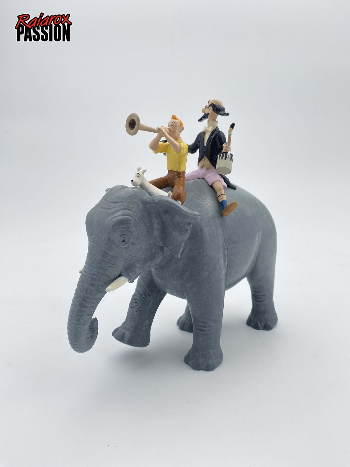 Tintin éléphant - Les cigares du pharaon
