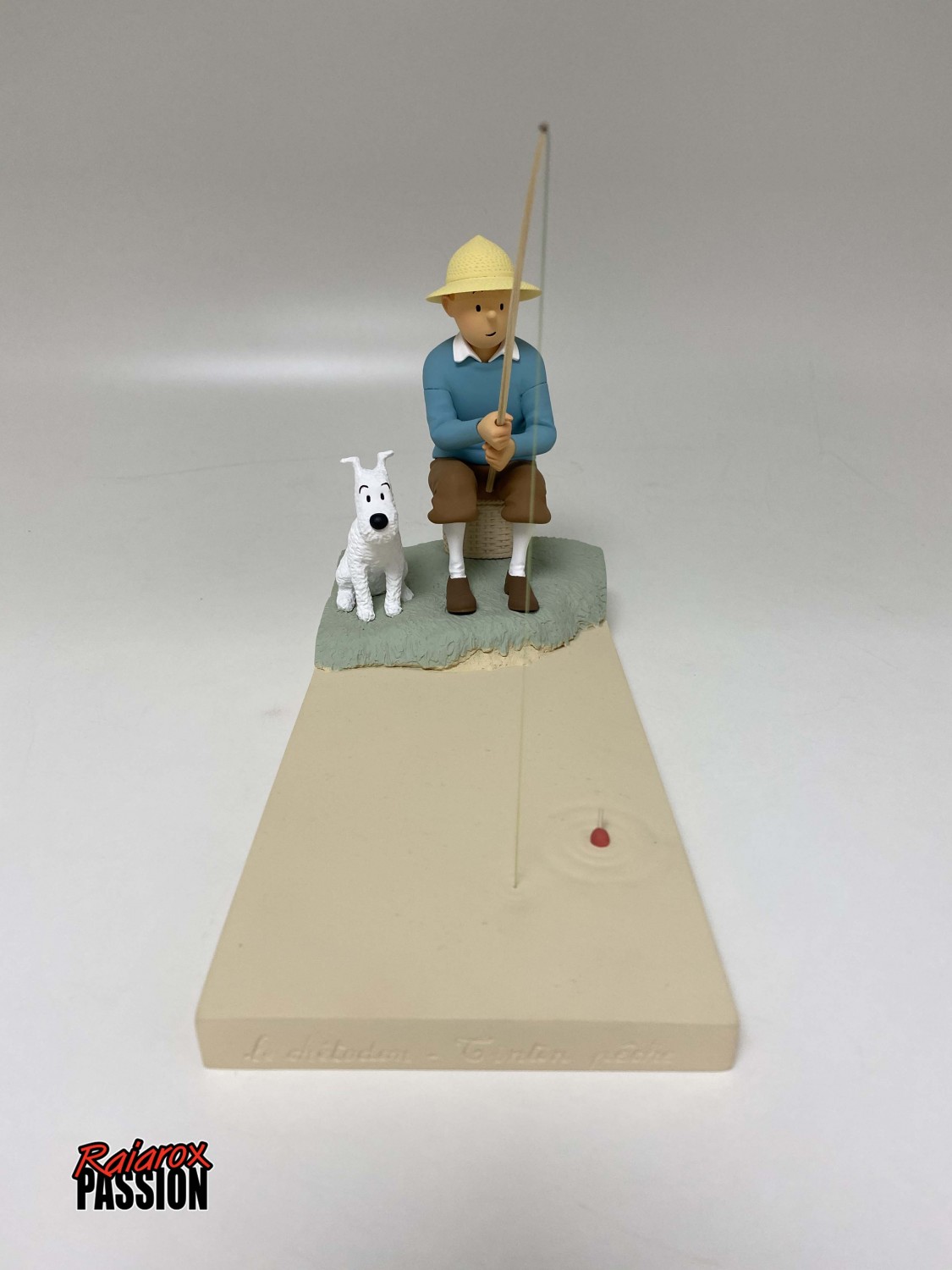 Tintin et Milou à la pêche