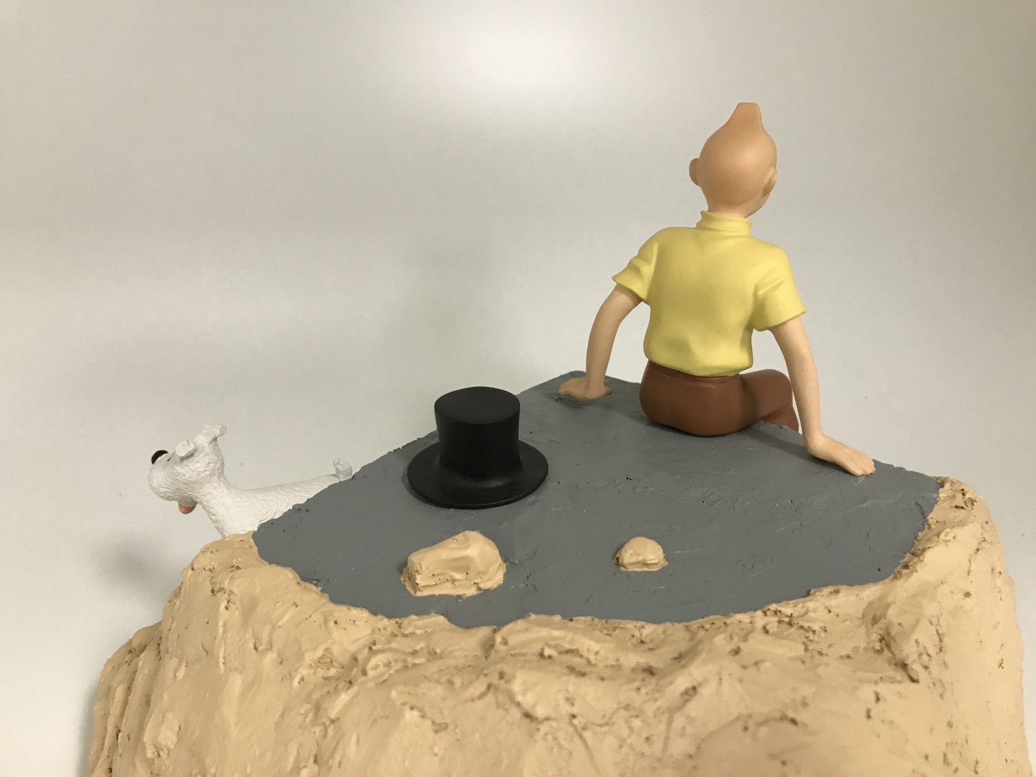 Tintin tombeau- statuette résine 24 cm